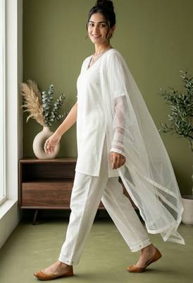 White rayon kurta set with dupatta 2