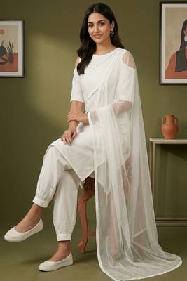 White rayon kurta set with dupatta 2