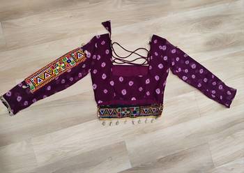 Multicolor Navaratri Special Gamathi Embellished Work Lehenga with Kutchi Work Choli 8