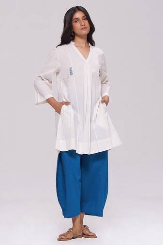 Off-white and blue cotton co-ord set