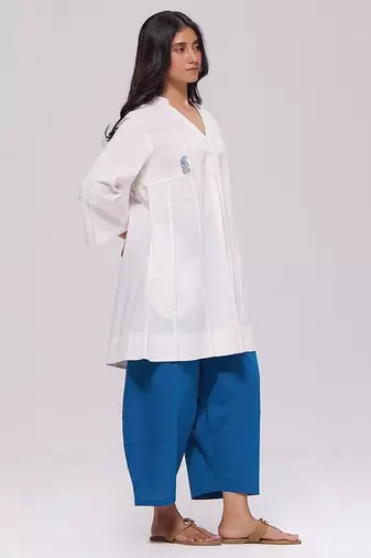 Off-white and blue cotton co-ord set