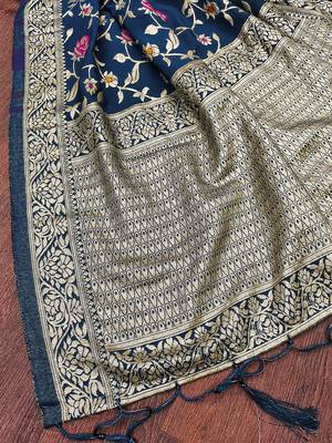women's jacquard silk ethnic floral design dupatta 4