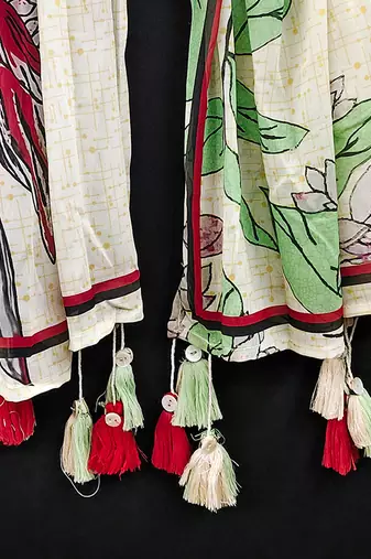women's georgette floral design scarf with tassle