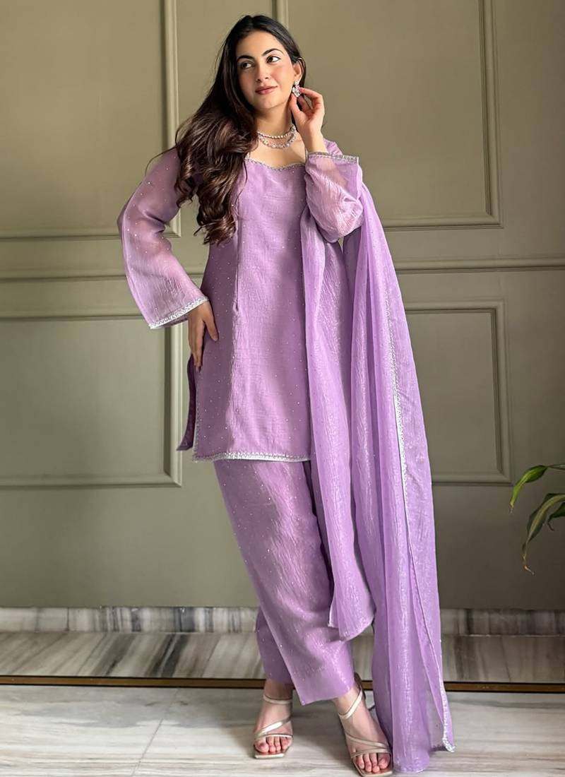 Lavender embroiderd crunchy salwar suit