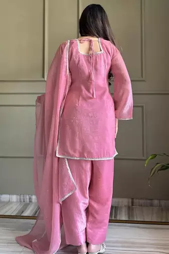 Light-pink embroiderd crunchy salwar suit