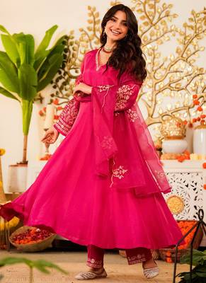 Pink embroiderd viscose anarkali suit 2