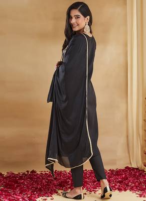 Black embroiderd rayon salwar suit 4