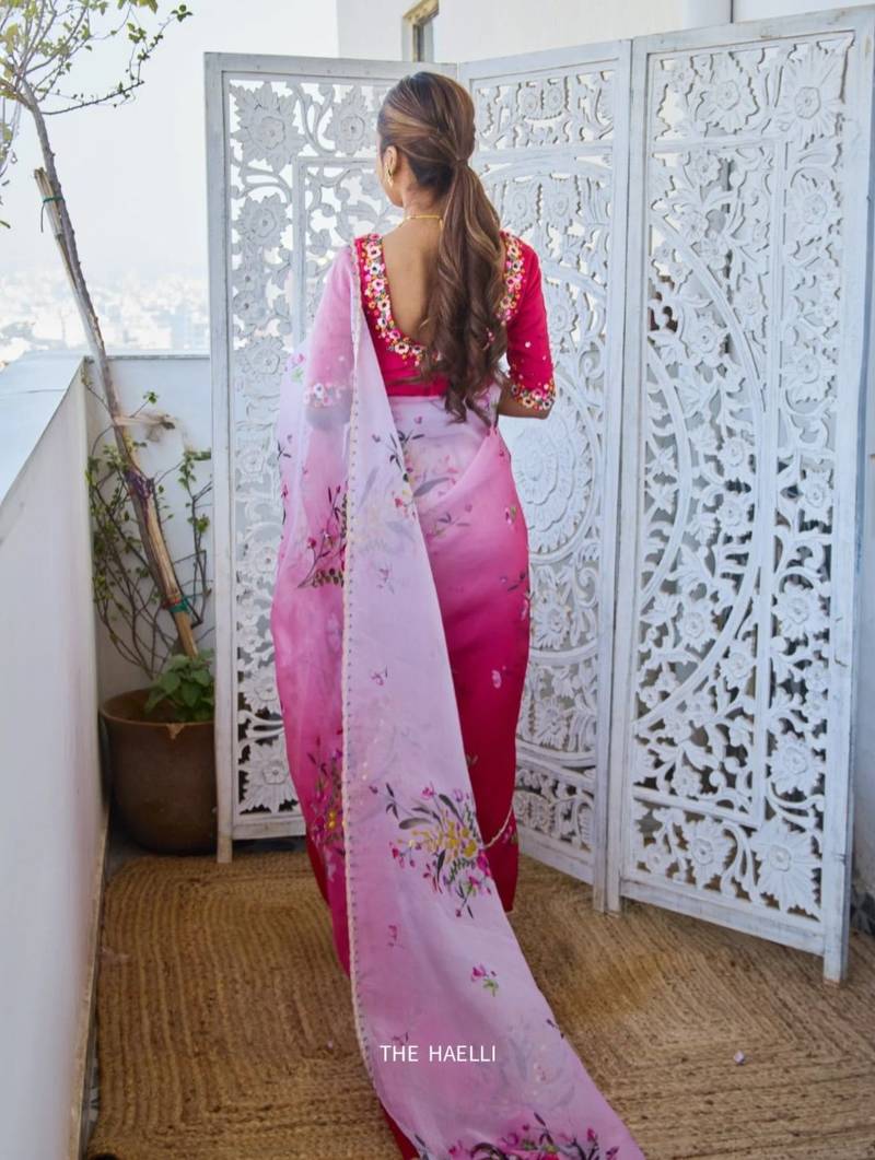 Women silk blend pink embroidery bollywood saree