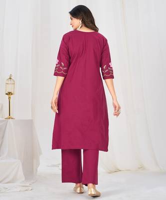 Women embroidered cotton blend a-line kurta set with pants and scalloped dupatta 3