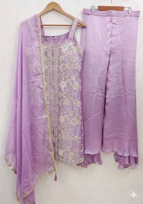 Lavender purple zari embroidered kurta set with palazzo and dupatta 2
