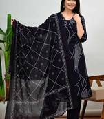 Dark blue bandhani print a-line cotton kurta pant with dupatta