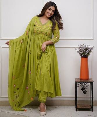 Green embroidered print a-line cotton kurta pant with dupatta 1