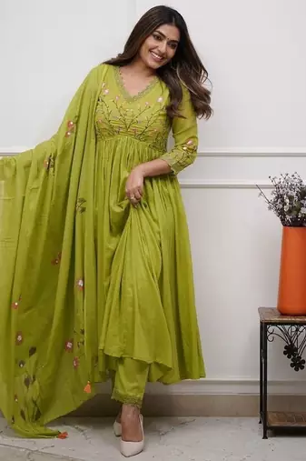 Green embroidered print a-line cotton kurta pant with dupatta