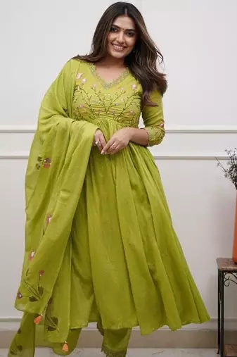 Green embroidered print a-line cotton kurta pant with dupatta