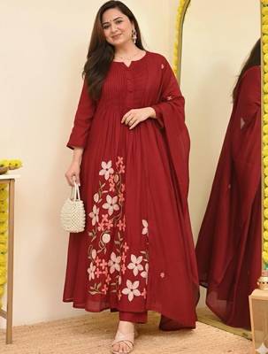 Maroon embroidered print a-line cotton kurta pant with dupatta 4