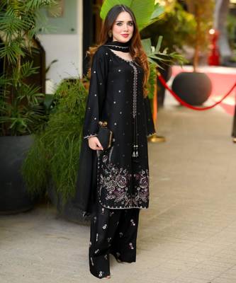 Black satin embroidered farshi salwar set 3