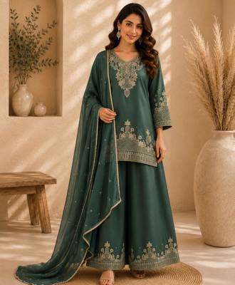 Green silk blend embroidered palazzo set 1