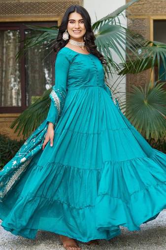 Blue silk blend plain flared gown set