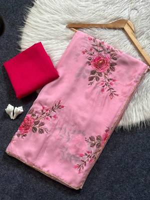 Light pink silk blend printed saree with floral print 3