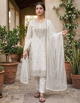 White gmy silk blend embroidered kurta palazzo set with dupatta 1