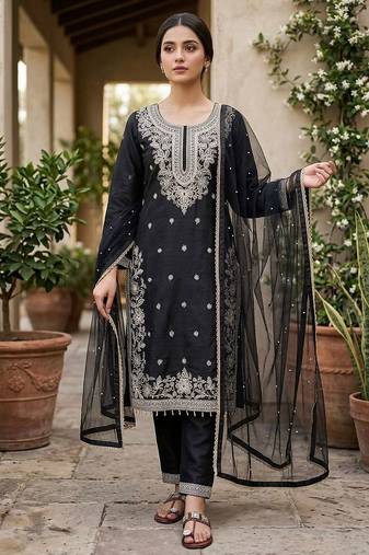 Bleck gmy silk blend embroidered kurta palazzo set with dupatta
