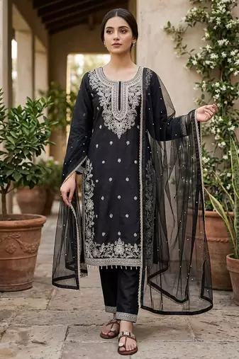 Bleck gmy silk blend embroidered kurta palazzo set with dupatta