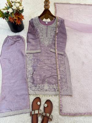 Lavender gmy silk blend embroidered kurta palazzo set with dupatta 2