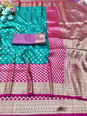 Blue zari woven banarasi silk traditional saree with blouse piece 3