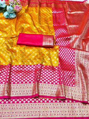 Gold zari woven banarasi silk traditional saree with blouse piece 3