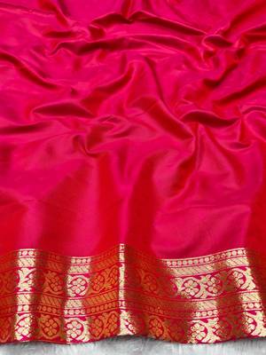 Gold zari woven banarasi silk traditional saree with blouse piece 4