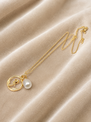 Gold-tone rose charm and freshwater pearl pendant necklace 1
