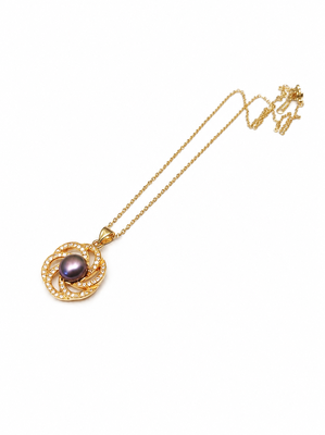 Purple freshwater pearl pendant necklace with gold-tone chain 3