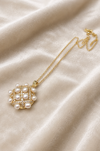 Pearl cluster pendant necklace with gold-tone chain