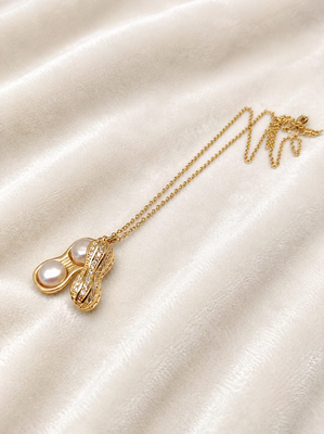 Pearl & crystal peanut shape pendant necklace, gold tone 1