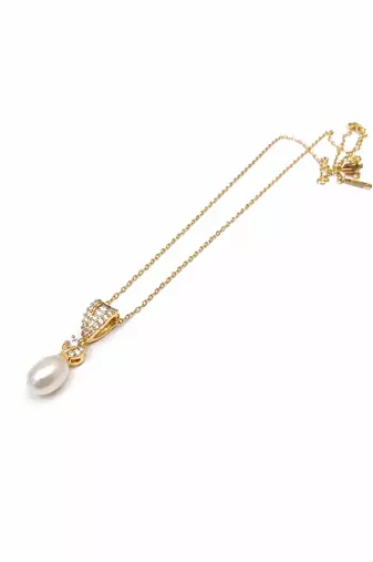 Freshwater pearl drop pendant necklace with gold-tone chain