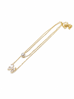 Layered gold chain necklace with pearl and crystal flower 3