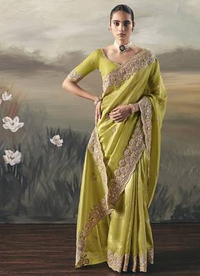 Light pear designer border with designer blouse wedding wear saree 2
