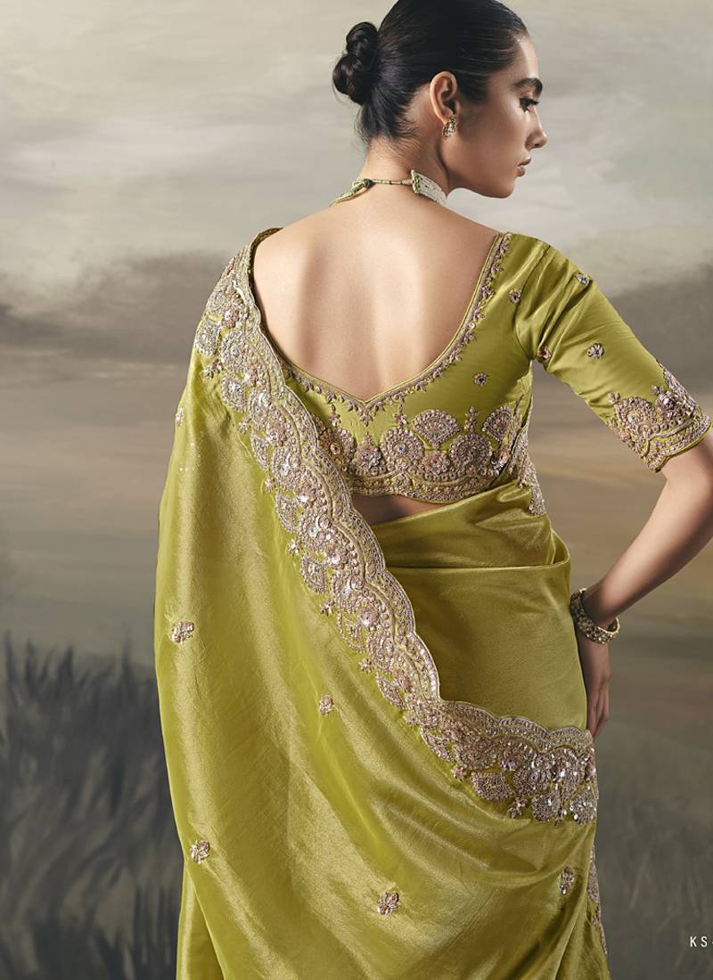 Light pear designer border with designer blouse wedding wear saree