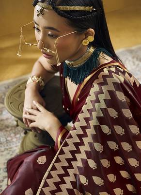 Maroon satin silk blend saree with gold zari buti 4