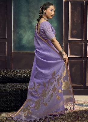 Lavender linen silk blend saree with gold zari border & floral pallu 2