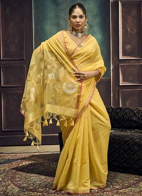 Yellow linen silk blend saree with gold zari border & floral pallu 3