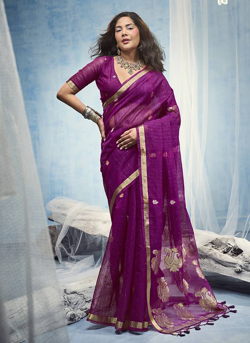 Magenta linen silk blend saree with gold zari border & floral woven pallu