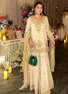 Cream chinnon silkblend kurti palazzo set with embroidered dupatta 1
