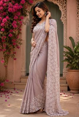 Pastel lavender linen batik print digital print bollywood saree 4