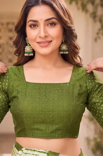 Mehandi green & white linen leheriya digital print bollywood saree