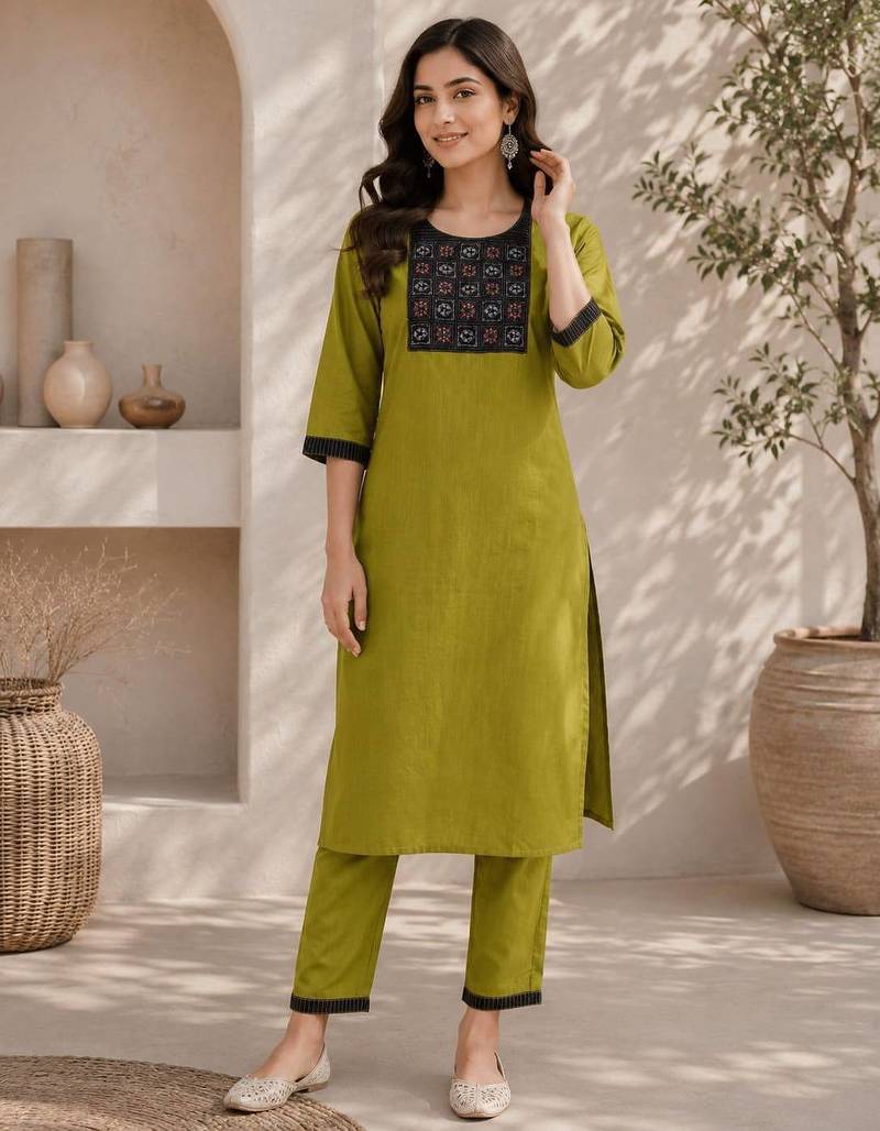 Women's new stylish green  cotton blend straight kurta with pants and embroidered yoke