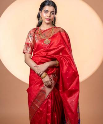 Women maroon Art silk handloom saree 2