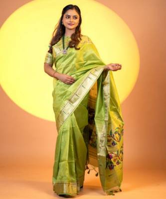 Women mehndi Art silk handloom saree 3