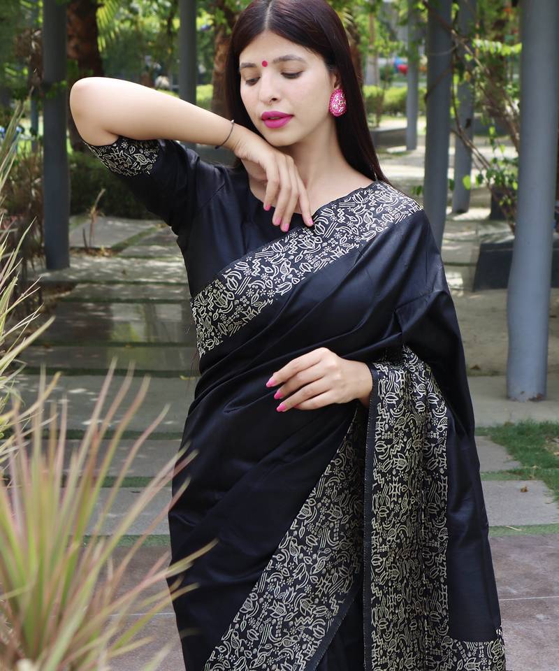 Women skye blue Art silk handloom saree