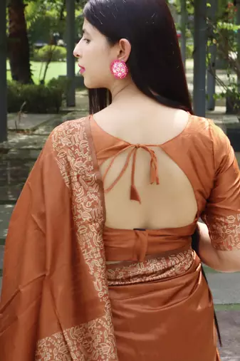Women orange Art silk handloom saree